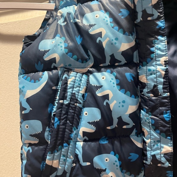 Car seat safe Blue Dinosaur Puffer Vest - Picture 3 of 3